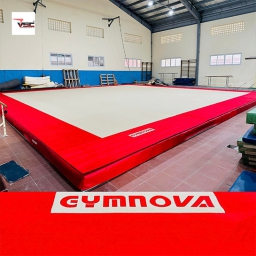 Sàn thi đấu Gymnova