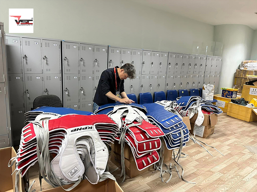 Thiết bị bảo hộ Taekwondo KPNP giúp võ sĩ thi đấu được tính điểm công bằng